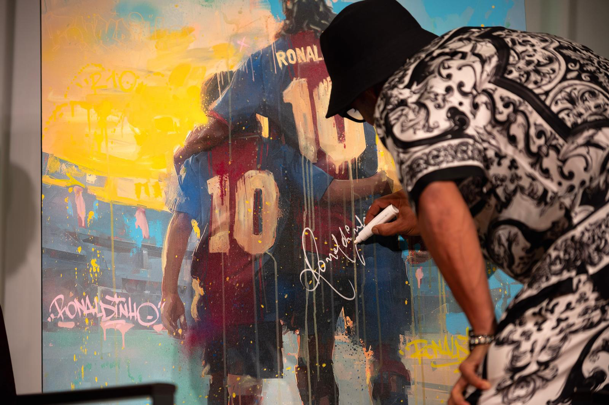 【Sold Out】Chiron - The Gift of Guidance with Ronaldinho sign